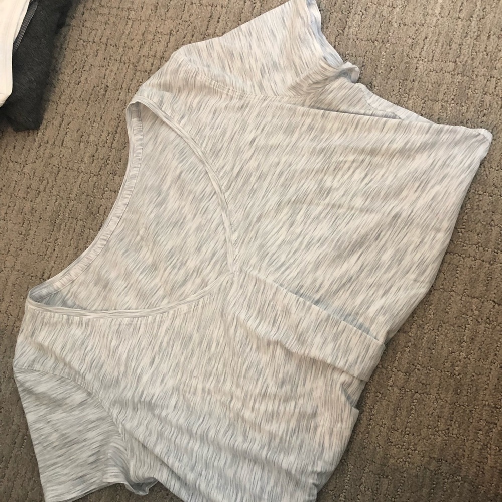 Lululemon Love Tee V